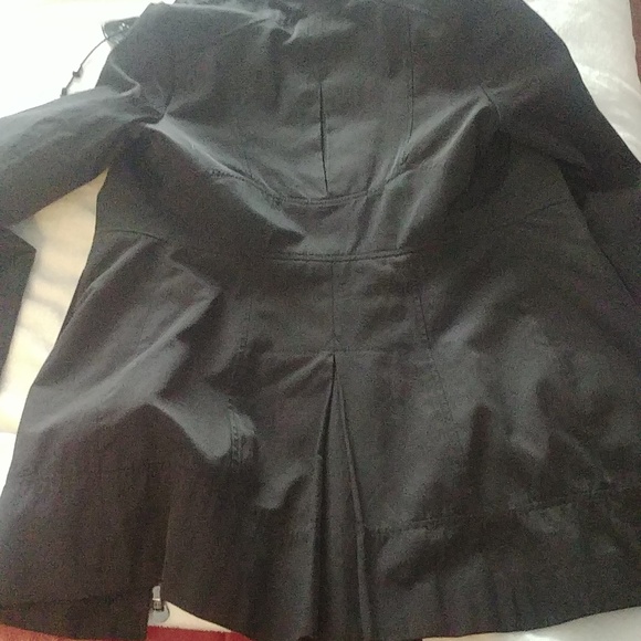 Guess Spring Raincoat - Picture 7 of 7